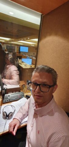 Desde la cabina de interpretación Desde la cabina de interpretación